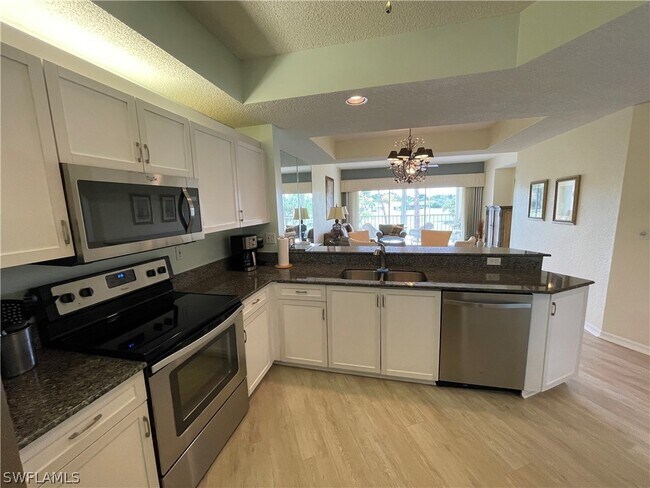 Photo - 1070 Woodshire Ln Unit E204