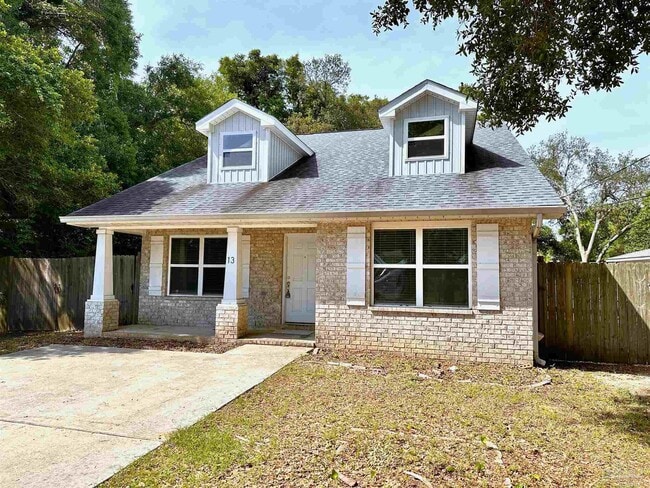 Building Photo - 13 Elegans Ave