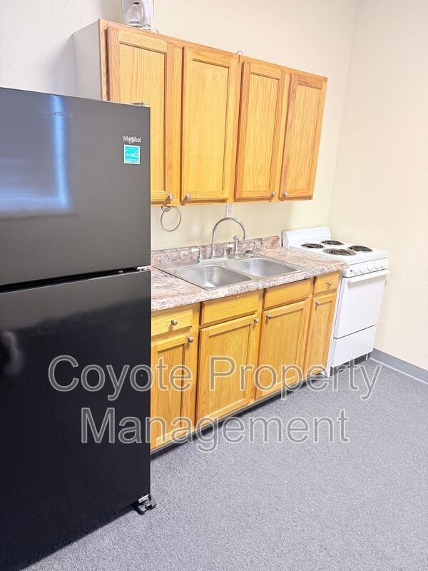 Photo - 100 E Broadway St Unit Loft 3