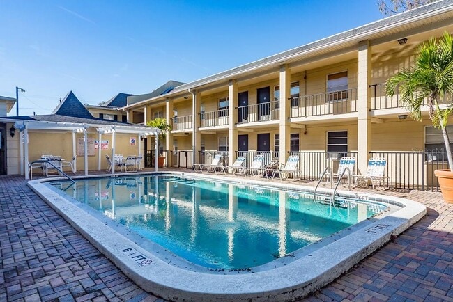 Photo - 5221 Bayshore Blvd Unit #27