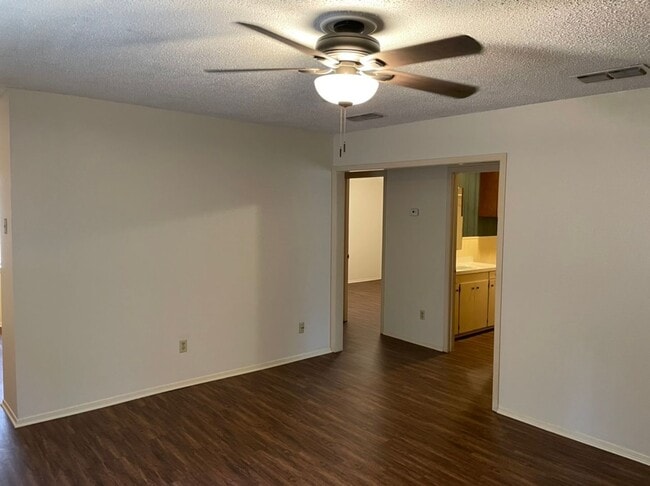 Photo - 2 Bedroom 1 Bath Duplex in West Tyler! Tour Today!