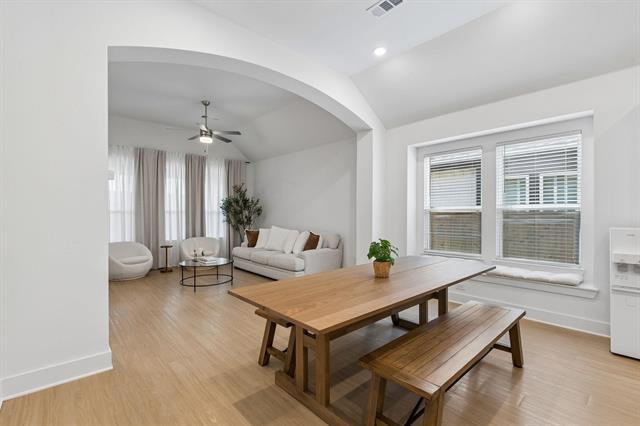 Photo - 1613 Sandhill Ln