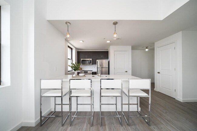 Photo - 201 Cornelison Ave Unit 401