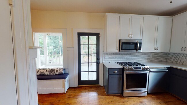 Photo - 1318 Woodward Ave