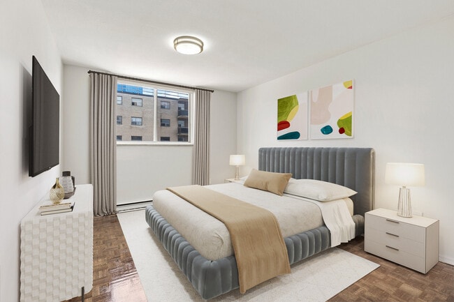 Photo - Lynnwood Place