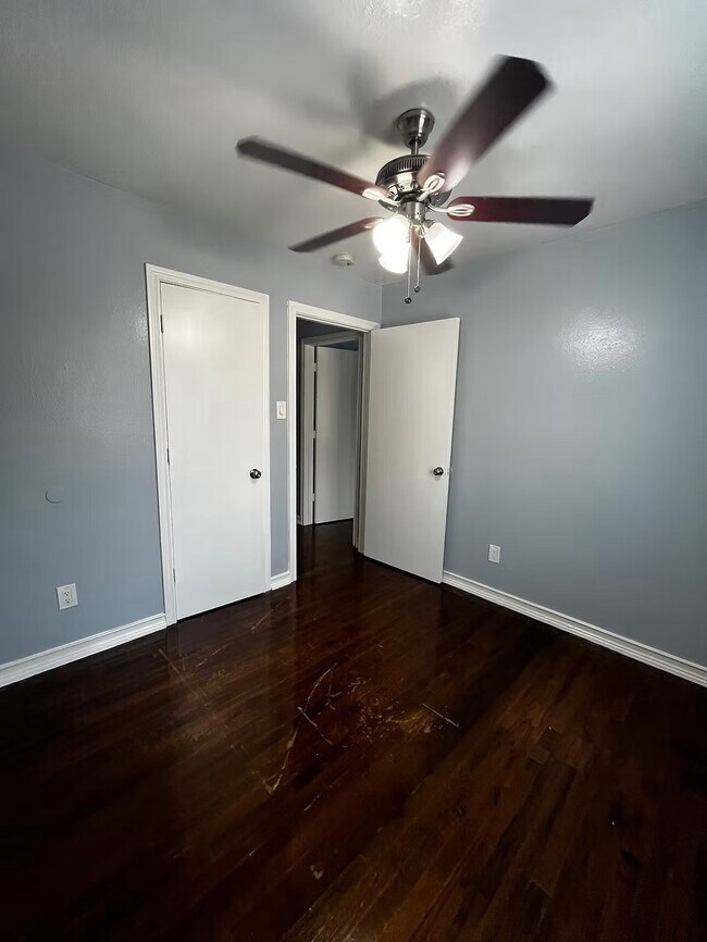 Photo - 1013 Ruthven St