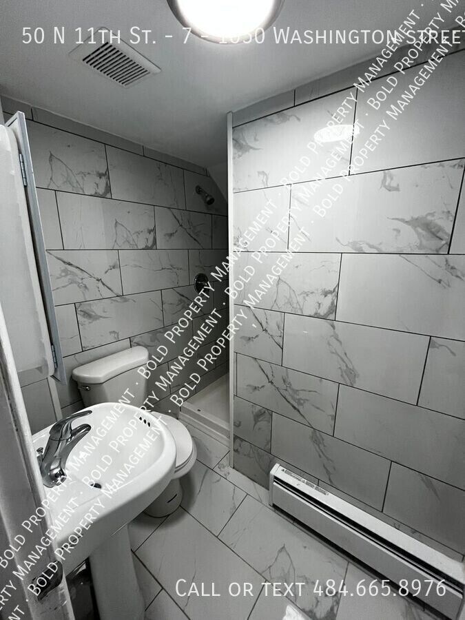 Photo - 50 N 11th St Unidad 7 - 1050 Washington street level