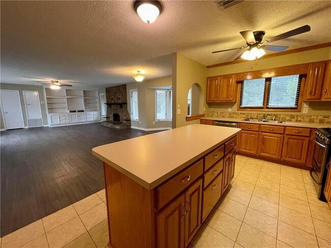 Photo - 6300 Creel Rd