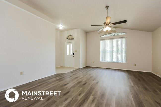 Photo - 10909 Hornby St