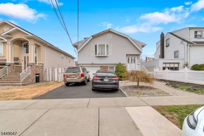 Photo - 173 Paterson Ave