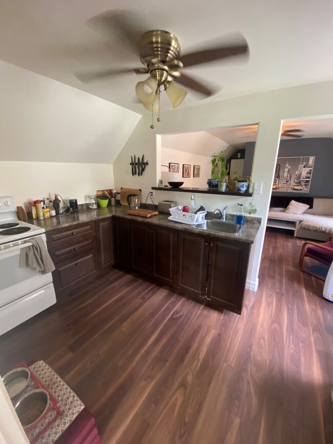 Photo - 87 James St Unit 2