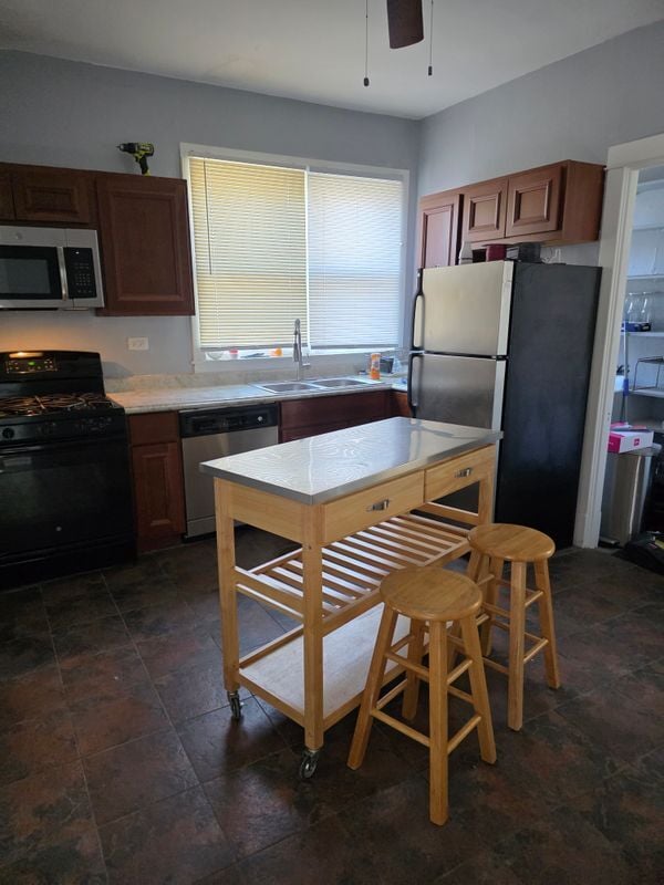 Photo - 7748 S Saginaw Ave