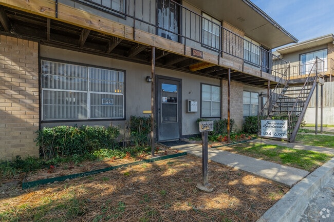 Leasing Office - Sunwood Apartments