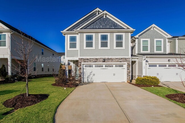 Building Photo - 124 Royal Star Wy