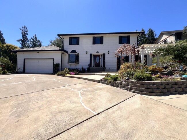 Photo - Spacious El Dorado Hills 4bd/3ba Home with Large Backyard