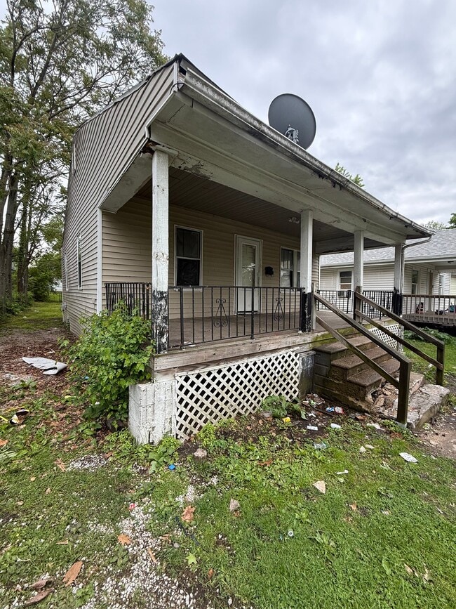 Photo - 1303 E Whitmer St