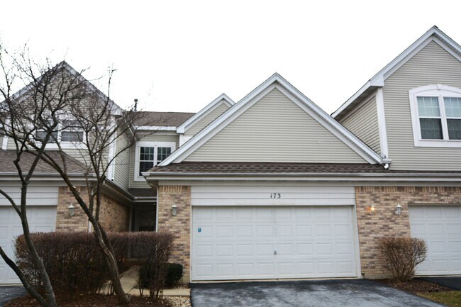 Photo - 173 Bay Dr Townhome