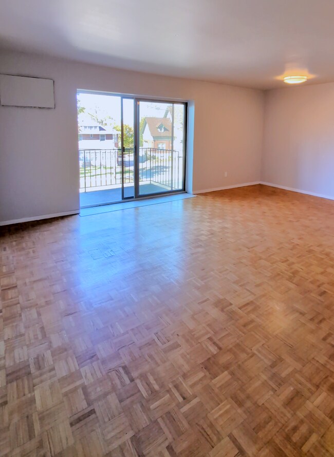 Photo - 3015 Sandwich St. Unité 204