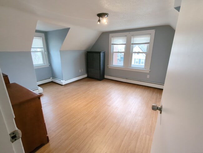 Photo - 633 Arch St Apartment Unit 3