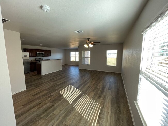 Photo - Secure Your Spot – 3 Bedroom, 2.5 Bath Home in Houston