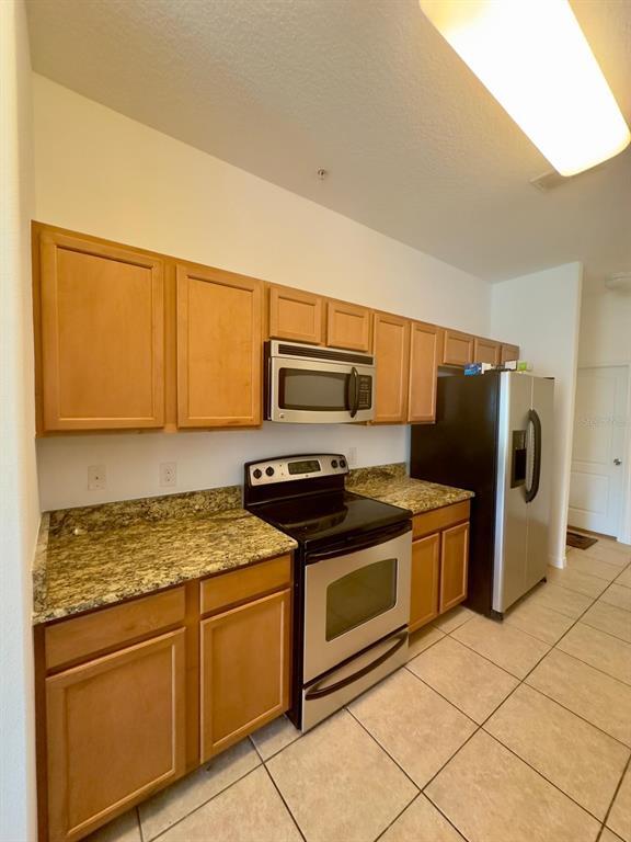 Photo - 1335 Priory Cir