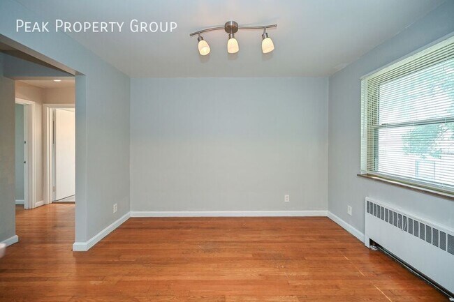 Photo - 203 Loraine Ave Unit 4