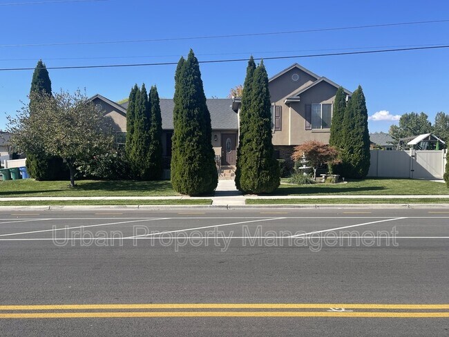 Photo - 528 W 810 S