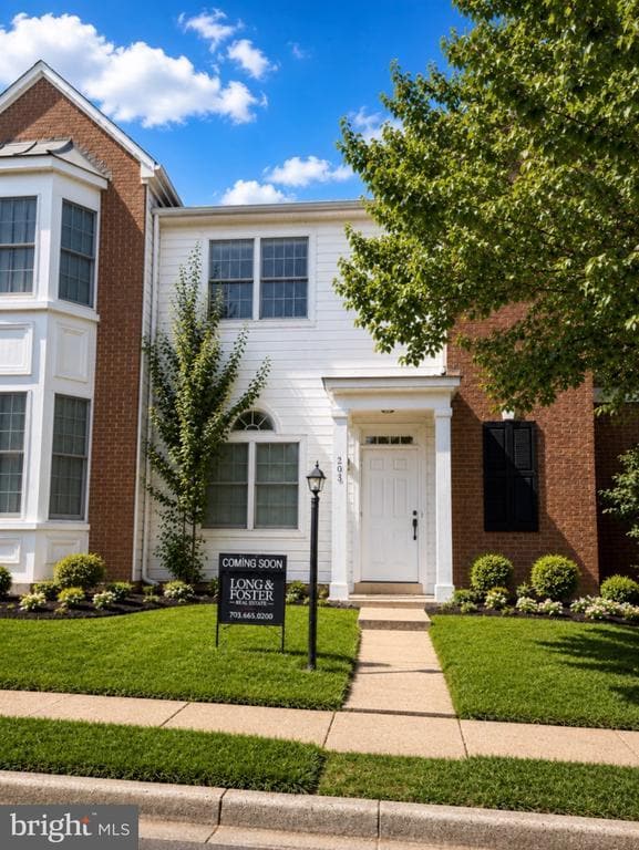Building Photo - 203 W Park Dr