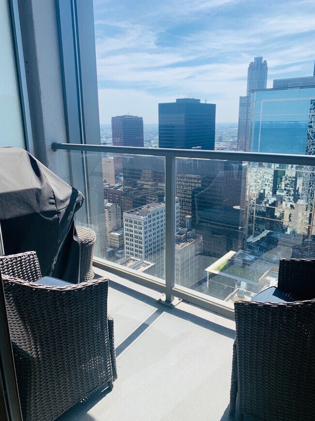 Photo - 65 E Monroe St Unit 4318