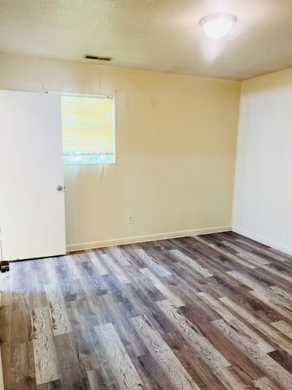 Photo - 3804 Colonial Park Cir SW Unidad D