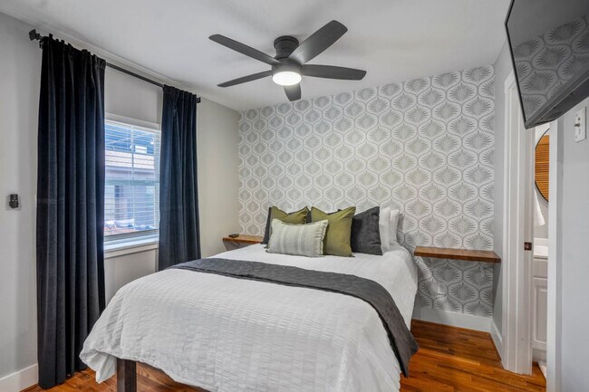4952 Polk St Unit SI ID1531101P
