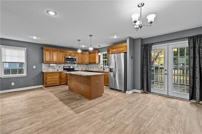 Photo - 6423 Dove St