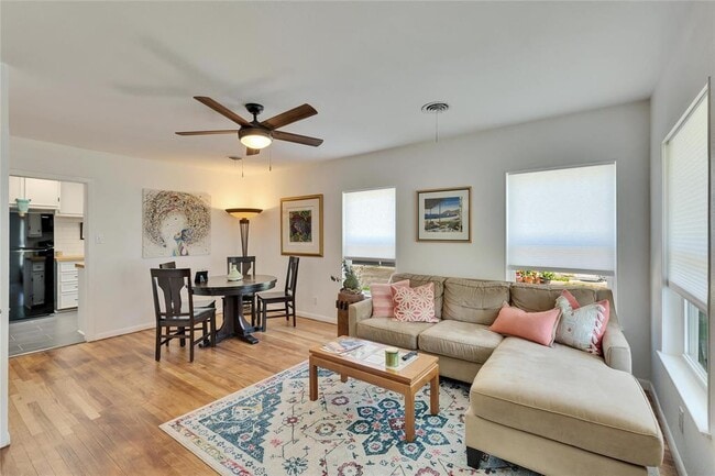 Photo - 5206 Grover Ave