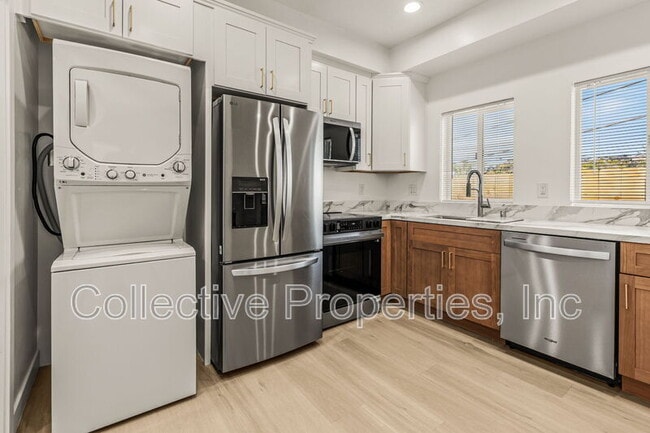 Photo - 1507 Galveston St Unit #102