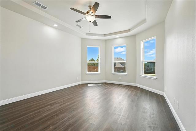 Photo - 209 N W A Allen Blvd