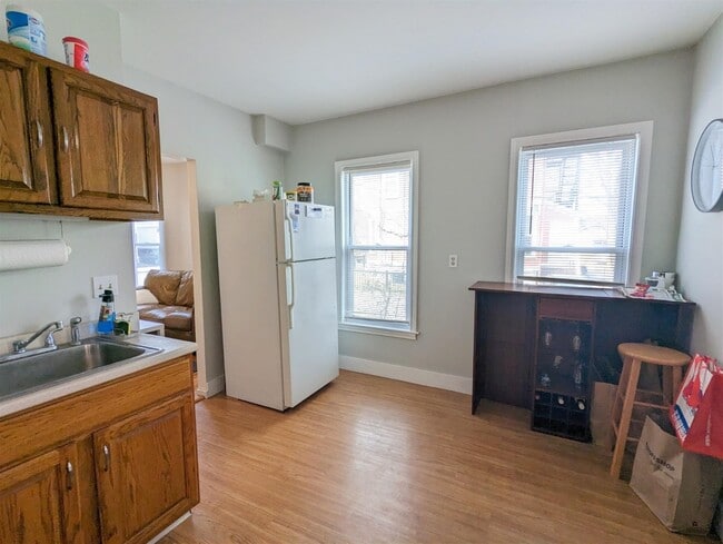 Photo - 383 Highland Ave Unit 1