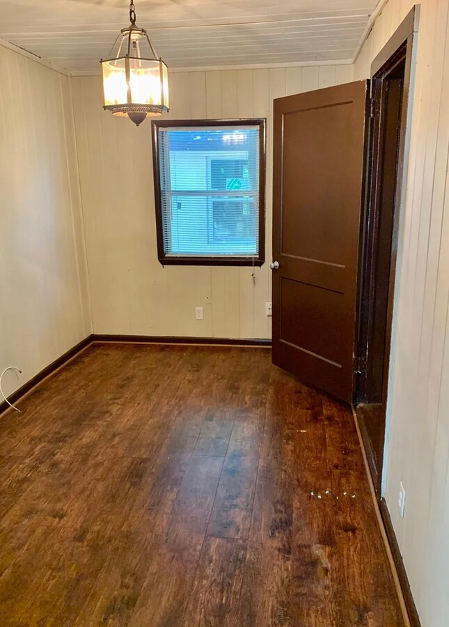 Photo - 1932 Pullman Ct House