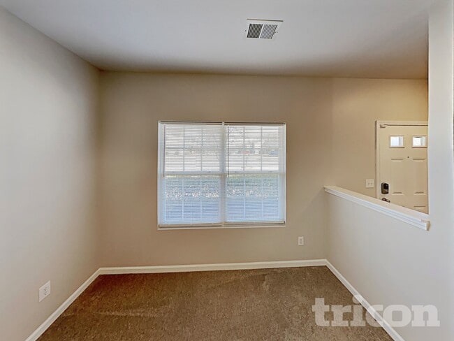 Photo - 413 Stoney Run Dr