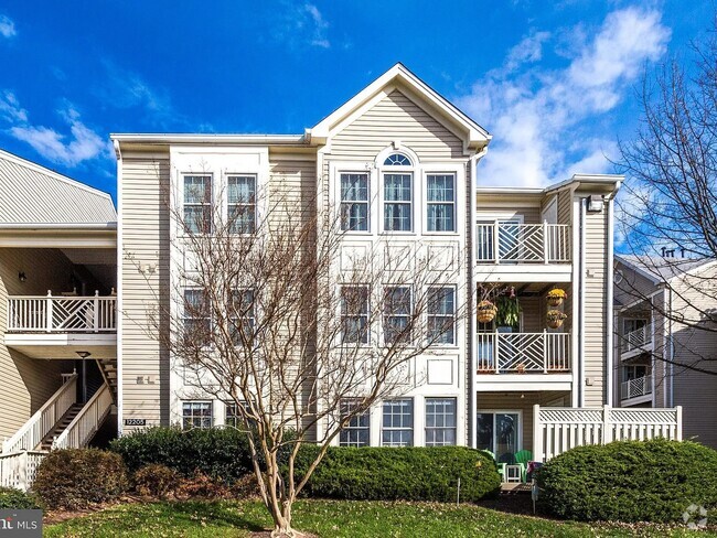 Building Photo - 12205 Fairfield House Dr Unit 602B