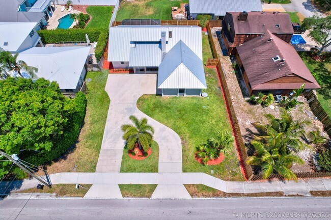 18975 SE County Line Rd