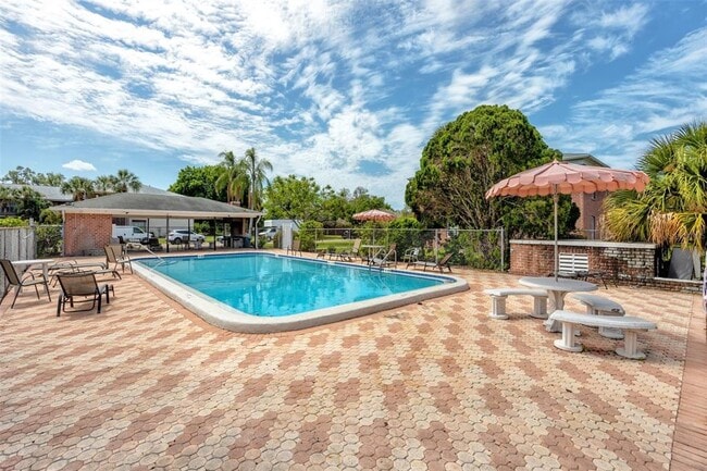 Building Photo - 8345 13th St N Unit B