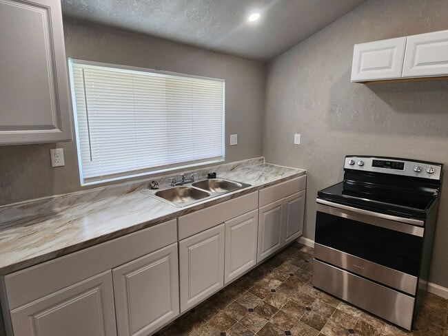 Photo - Centrally Located One Bedroom Duplex Unit 1102 S. Wisconsin Ave.