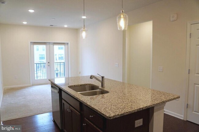 Photo - 1 Culvert Dr Unit 110