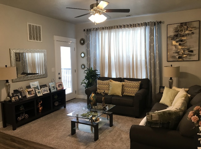 Photo - 14503 S Ronan Ln Unidad b2