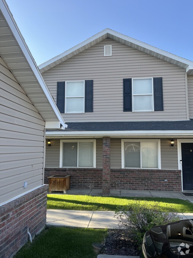 Building Photo - 422 Pheasant Ridge Dr Rental