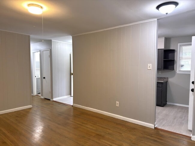1106 Stratford Rd