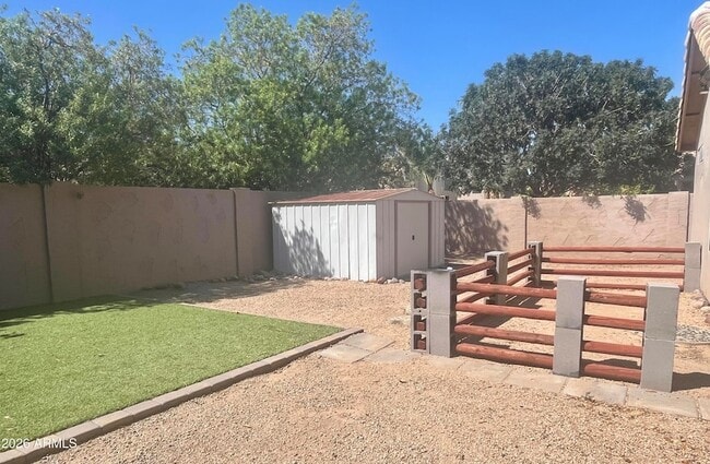 Photo - 7427 W Crest Ln