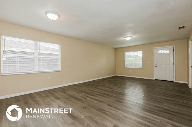 Photo - 2607 Lindell Ave