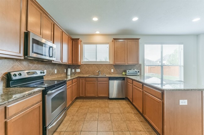 Photo - 5418 Lilac Grove Ln