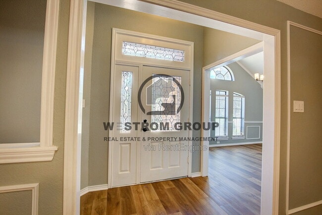 Photo - 3914 Meadow Dr